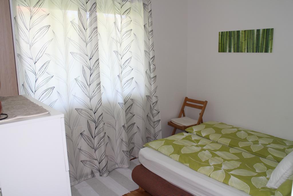 שיופוק Bamboo Wellness Apartment מראה חיצוני תמונה